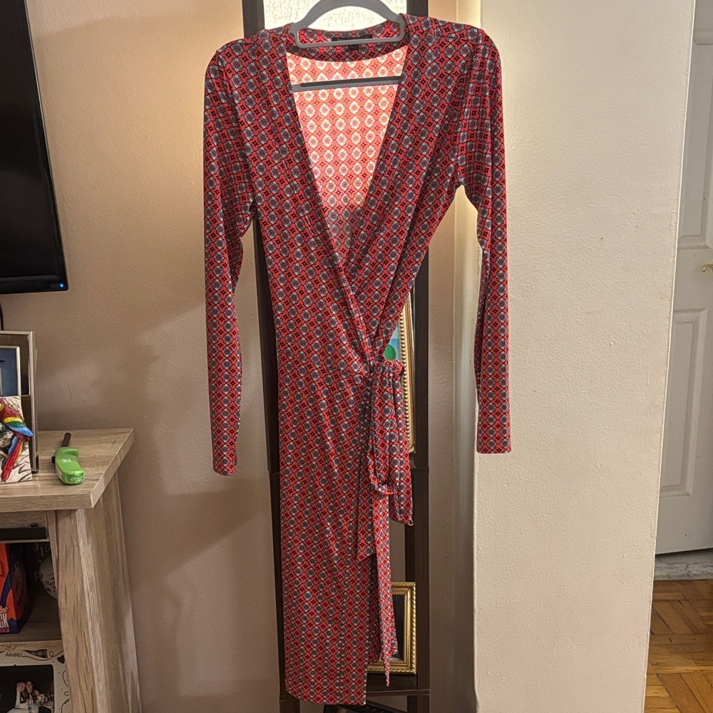 Banana Republic Red Geometric Long Sleeve Dress